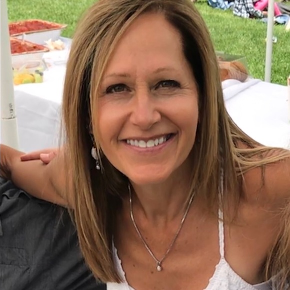 Meet your Posher, Lisa - Picture 4 of 6